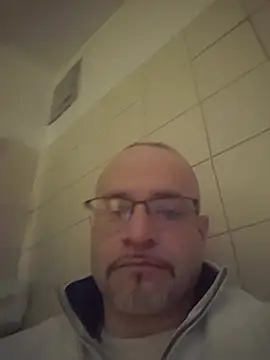 Curious9884 online show from 03/18/26, 12:03