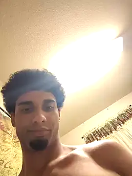 Snapshot of ViewMYC2C69 chatting on 10/20/25, 05:19 ViewMYC2C69 online show from 10/20/25, 05:19