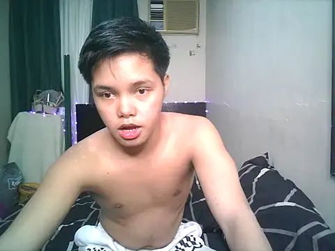 hot babyboy26 online show from 11/04/25, 11:53