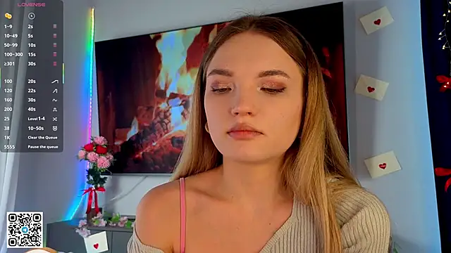 JulieLupo online show from 02/19/26, 06:09