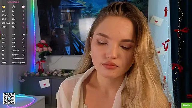 JulieLupo online show from 03/03/26, 06:08