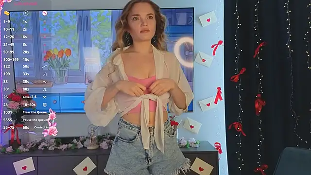 JulieLupo online show from 03/07/26, 06:21