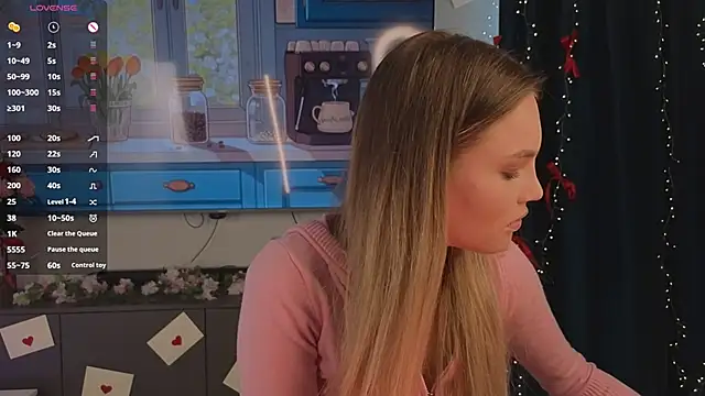 JulieLupo online show from 03/22/26, 07:34