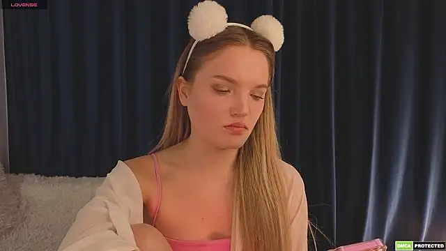 JulieLupo online show from 03/27/26, 06:19