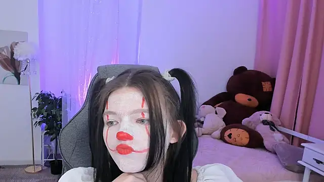 StasyaCollins online show from 10/31/25, 06:20