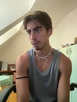 BABYJR05 online show from 10/02/25, 01:40