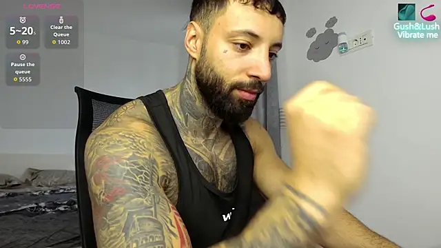 Snapshot of MasculineGuy99 chatting on 11/26/25, 07:09 MasculineGuy99 online show from 11/26/25, 07:09