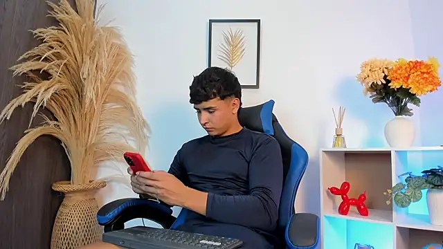 Thiago Connor21 online show from 04/05/26, 08:28