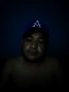 Snapshot of colmenaresalk5h chatting on 11/04/25, 01:32 colmenaresalk5h online show from 11/04/25, 01:32