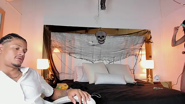 Snapshot of Latin_Pleasures chatting on 10/17/25, 07:27 Latin Pleasures online show from 10/17/25, 07:27