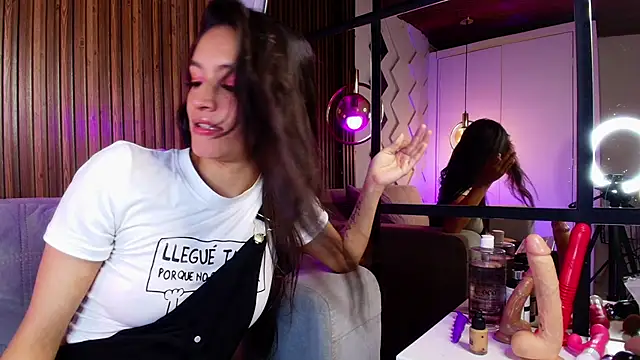 Snapshot of Matti_sofia_ chatting on 01/16/26, 11:03 Matti sofia online show from 01/16/26, 11:03