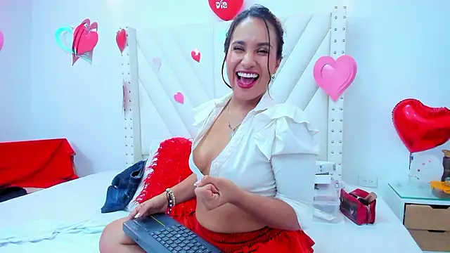 Emilysweet2 online show from 02/17/26, 06:03