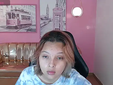 Snapshot of mia_foster_t chatting on 10/30/25, 02:07 mia foster t online show from 10/30/25, 02:07