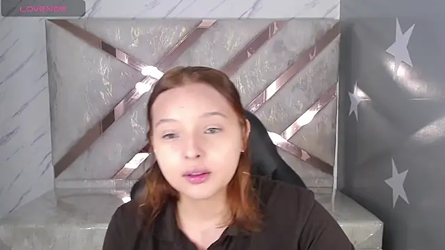 Snapshot of mia_foster_t chatting on 04/15/26, 01:29 mia foster t online show from 04/15/26, 01:29