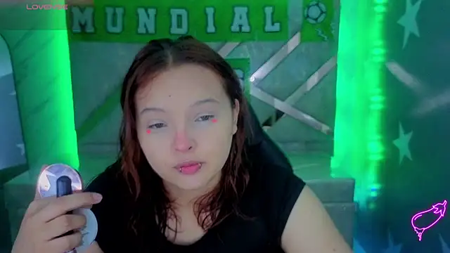 Snapshot of mia_foster_t chatting on 07/07/26, 01:15 mia foster t online show from 07/07/26, 01:15