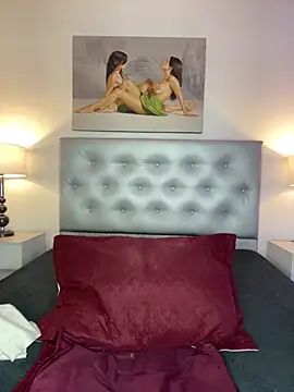 Mariaaam  online show from 10/18/25, 12:39