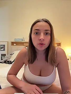 Snapshot of looloopaul chatting on 02/02/26, 09:02 looloopaul online show from 02/02/26, 09:02