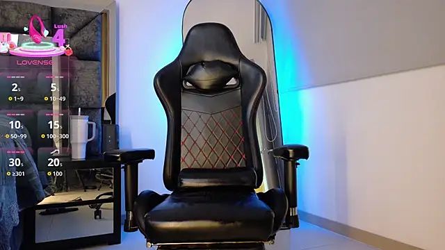 johnjaguar1  online show from 04/08/26, 11:10