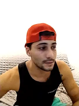 gooddboy01 online show from 10/02/25, 06:37