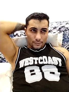 gooddboy01 online show from 10/21/25, 08:09