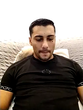 gooddboy01 online show from 10/24/25, 06:48