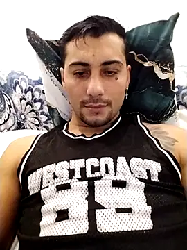 gooddboy01 online show from 10/31/25, 07:26