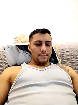 gooddboy01 online show from 11/13/25, 07:46