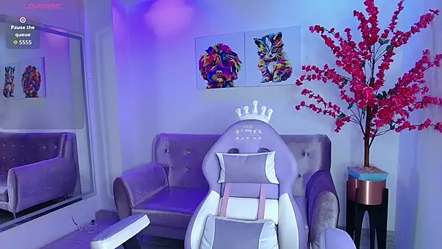 Summer miller online show from 10/24/25, 11:39