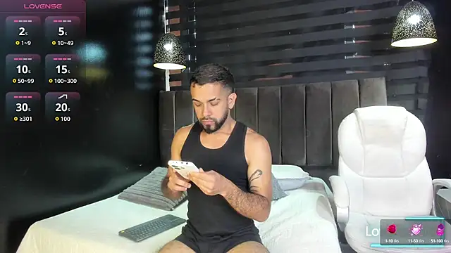 Snapshot of Lobo_sex21 chatting on 10/06/25, 07:22 Lobo sex21 online show from 10/06/25, 07:22