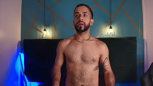 Snapshot of Lobo_sex21 chatting on 11/15/25, 04:36 Lobo sex21 online show from 11/15/25, 04:36