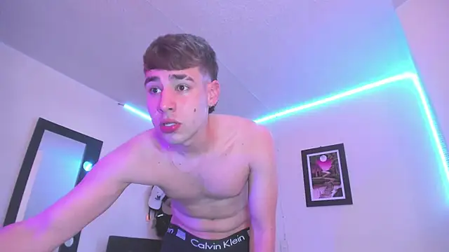 PapiNoha online show from 10/18/25, 08:42