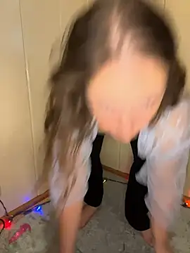 Snapshot of allnaturalmermaid chatting on 10/28/25, 03:25 allnaturalmermaid online show from 10/28/25, 03:25