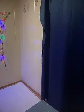 allnaturalmermaid online show from 12/17/25, 11:00