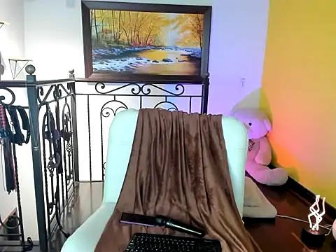 Zulyhenao online show from 11/08/25, 09:53