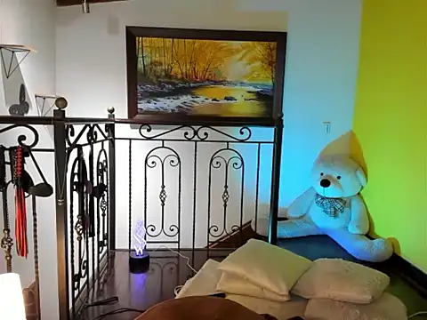 Zulyhenao online show from 11/24/25, 02:33