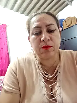 Snapshot of mirkalinsk chatting on 10/14/25, 03:29 mirkalinsk online show from 10/14/25, 03:29