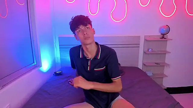 luccas ferreira online show from 11/15/25, 07:10