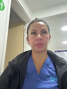 GisellTorres36 online show from 05/04/26, 09:00