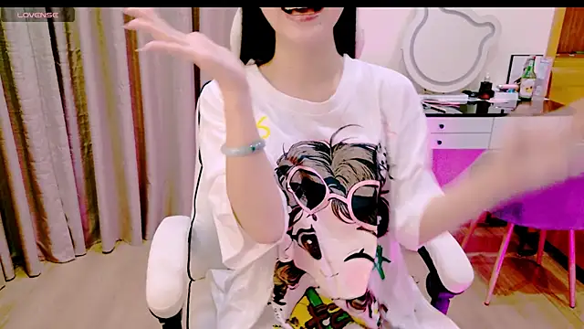  Aria Moonie online show from 04/02/26, 03:53