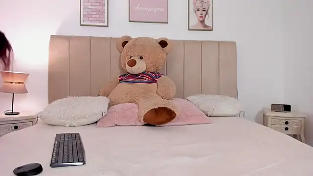 sam von tess online show from 10/16/25, 04:13