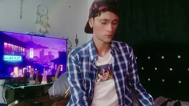 Snapshot of Tyler_cat chatting on 11/27/25, 04:14 Tyler cat online show from 11/27/25, 04:14