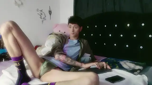 Tyler cat online show from 03/26/26, 03:23