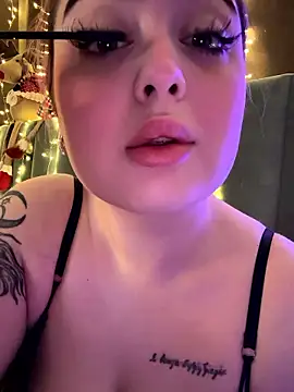 KellyMoors online show from 01/17/26, 01:21