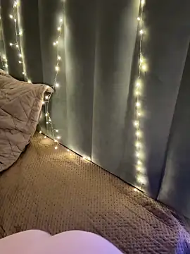 KellyMoors online show from 02/11/26, 02:05