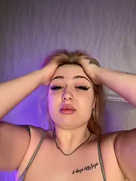 KellyMoors online show from 04/10/26, 01:22