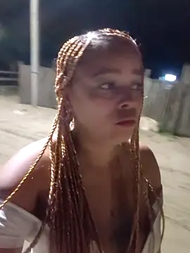 Snapshot of bella_exotichot_ chatting on 10/12/25, 01:59 bella exotichot  online show from 10/12/25, 01:59