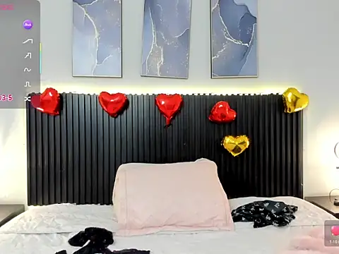 Snapshot of Julieta_Slav3 chatting on 02/23/26, 08:39 Julieta Slav3 online show from 02/23/26, 08:39