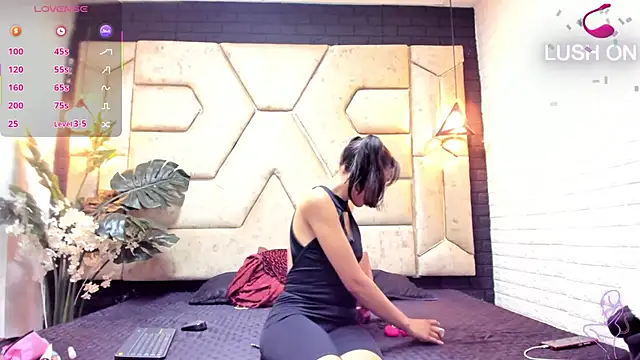 Julieta Slav3 online show from 03/26/26, 09:09