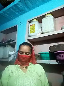 Snapshot of Cuty_kanchna chatting on 10/06/25, 03:53 Cuty kanchna online show from 10/06/25, 03:53