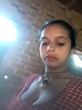 Snapshot of Cuty_kanchna chatting on 10/13/25, 10:37 Cuty kanchna online show from 10/13/25, 10:37